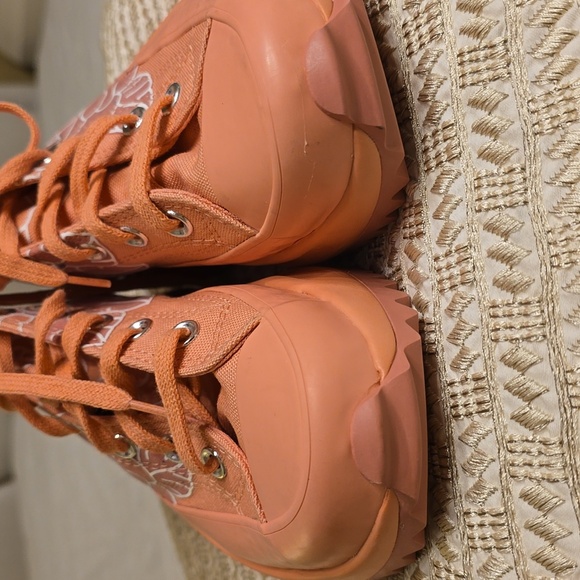 Converse Natasha Pink Floral High-Top Sneakers - Picture 6 of 15